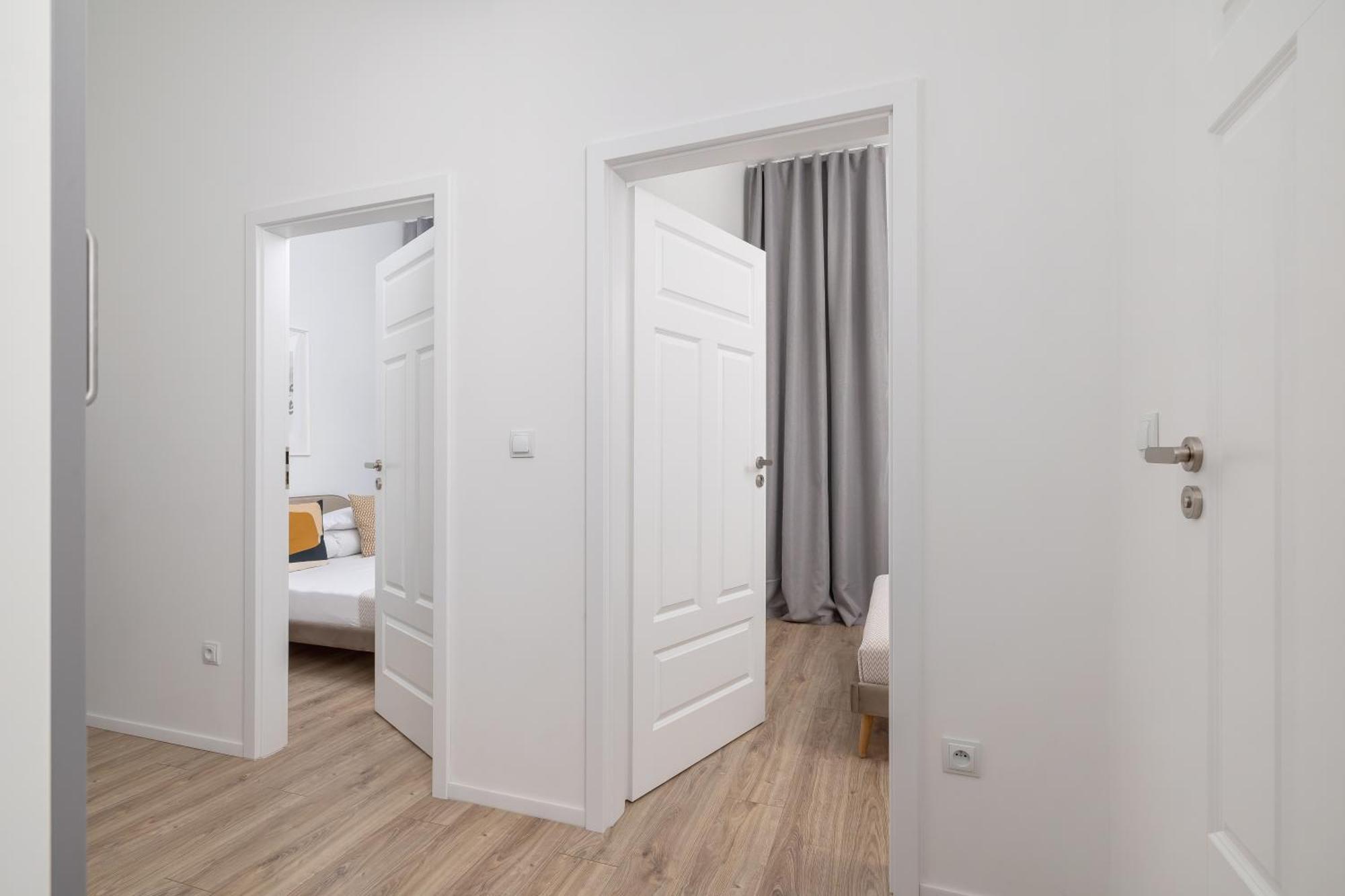 2 Bedroom Apartment - Dluga 65 คราคูฟ ภายนอก รูปภาพ