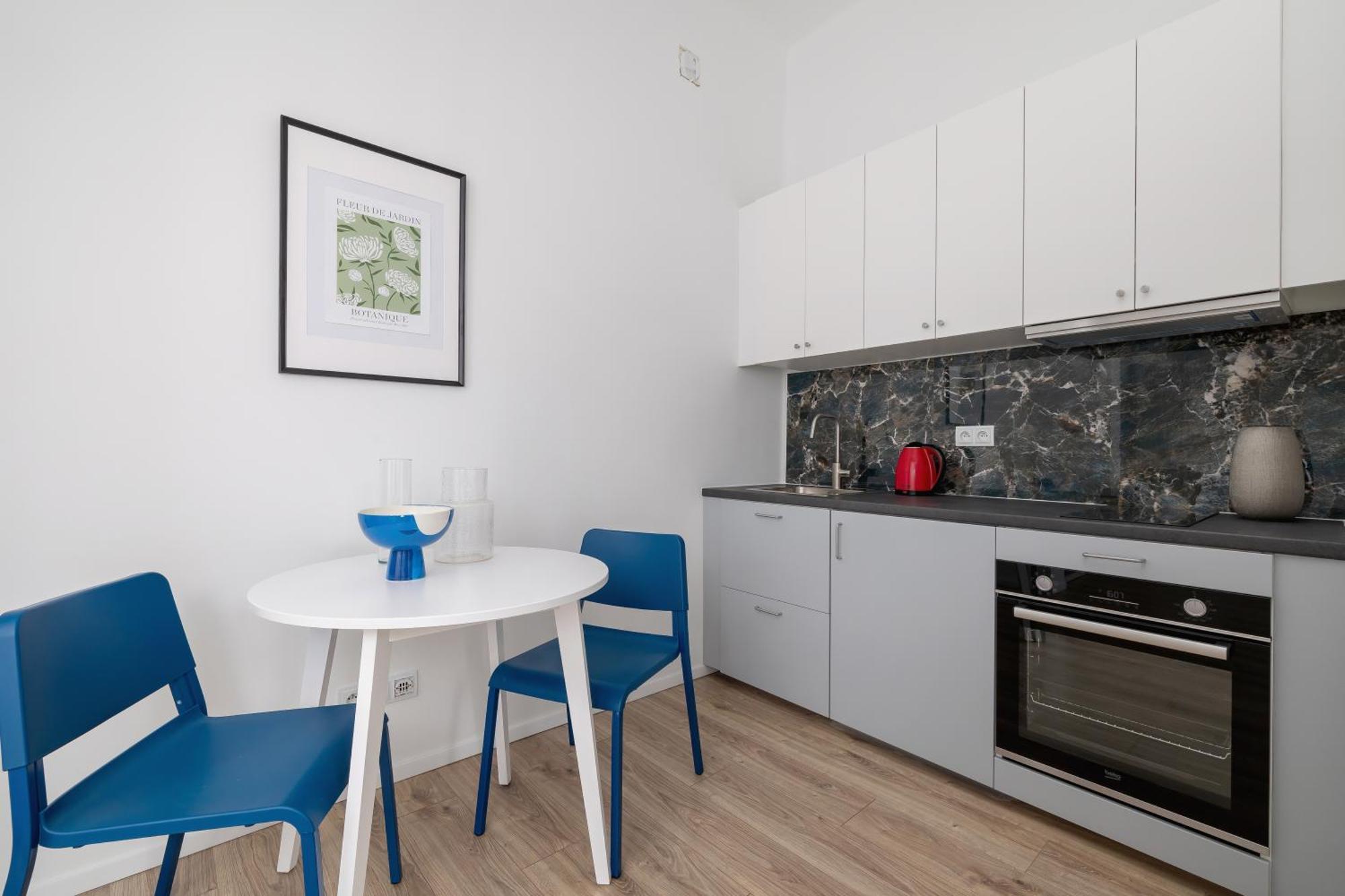 2 Bedroom Apartment - Dluga 65 คราคูฟ ภายนอก รูปภาพ